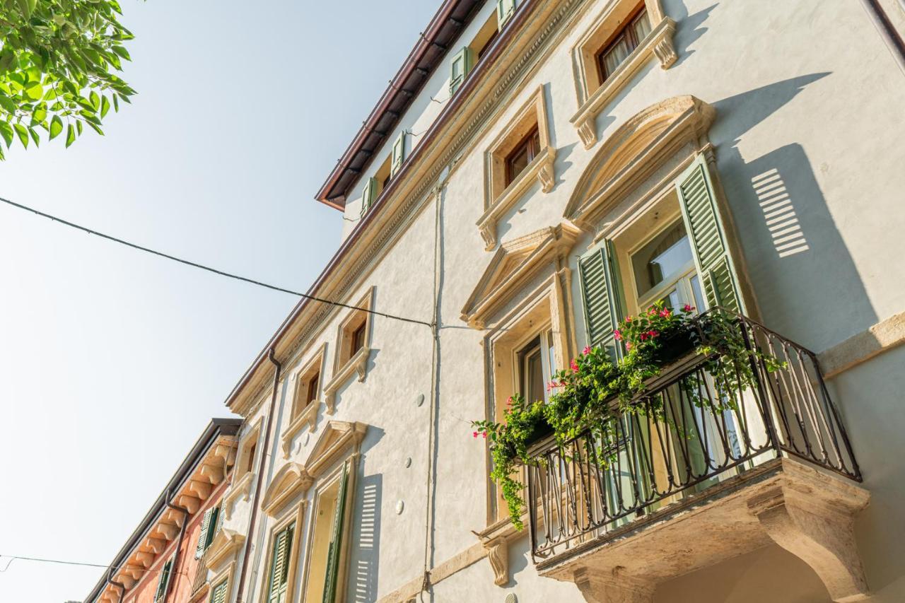 Domus Verona - Residenza Merici Eksteriør bilde